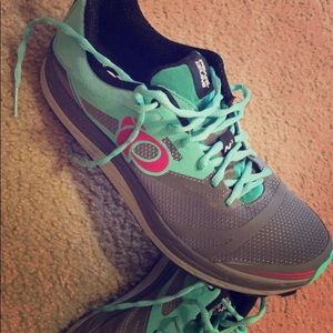 Pearl Izumi Em Trail N3.